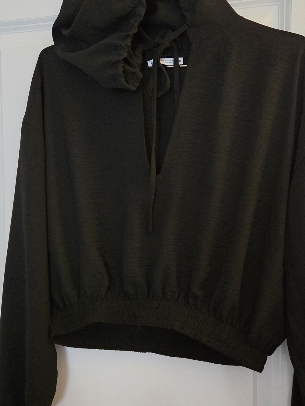 Zara Black Cropped Hooded Pullover